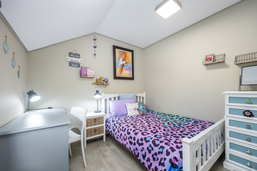 3 Bedroom Property for Sale in Graanendal Western Cape